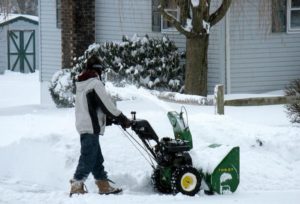 Шнековый снегоуборщик для мотоблока своими руками